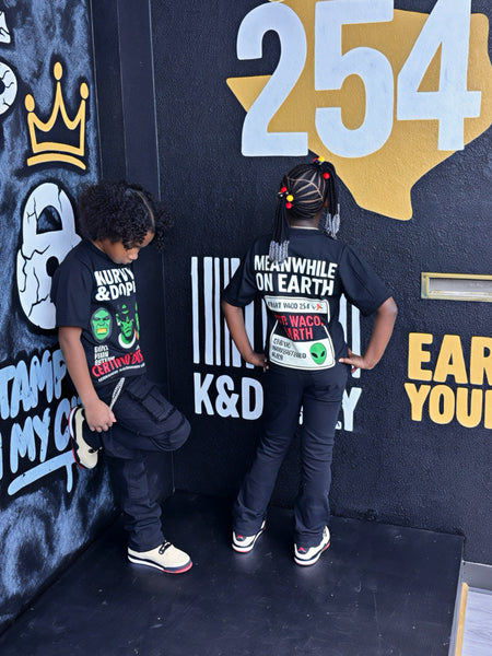 Certified Alien™ Tee – Kurvy & Dope (Black/Green)